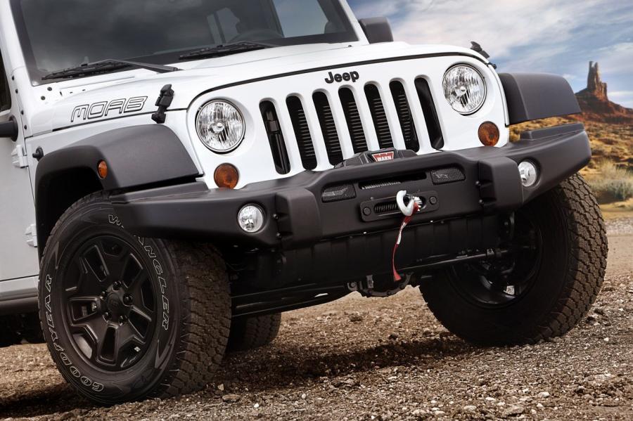  Jeep Wrangler Moab 2013 года  (фото 3 из 10)